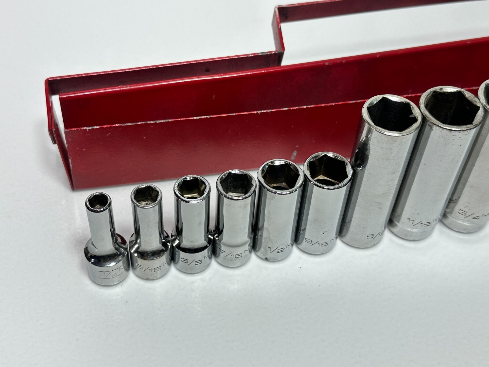 Matco Tools USA 13pc SAE 1/4″ to 1″ Deep Chrome Socket Set – 3/8″ Drive, 6 Point