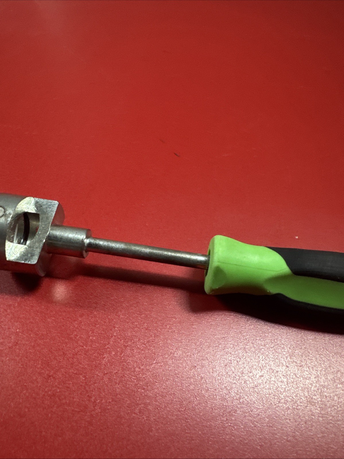 Snap-on Tools USA NEW 7/8″ GREEN MAGNETIC 6in. Brake Retainer Spring Tool BST6G