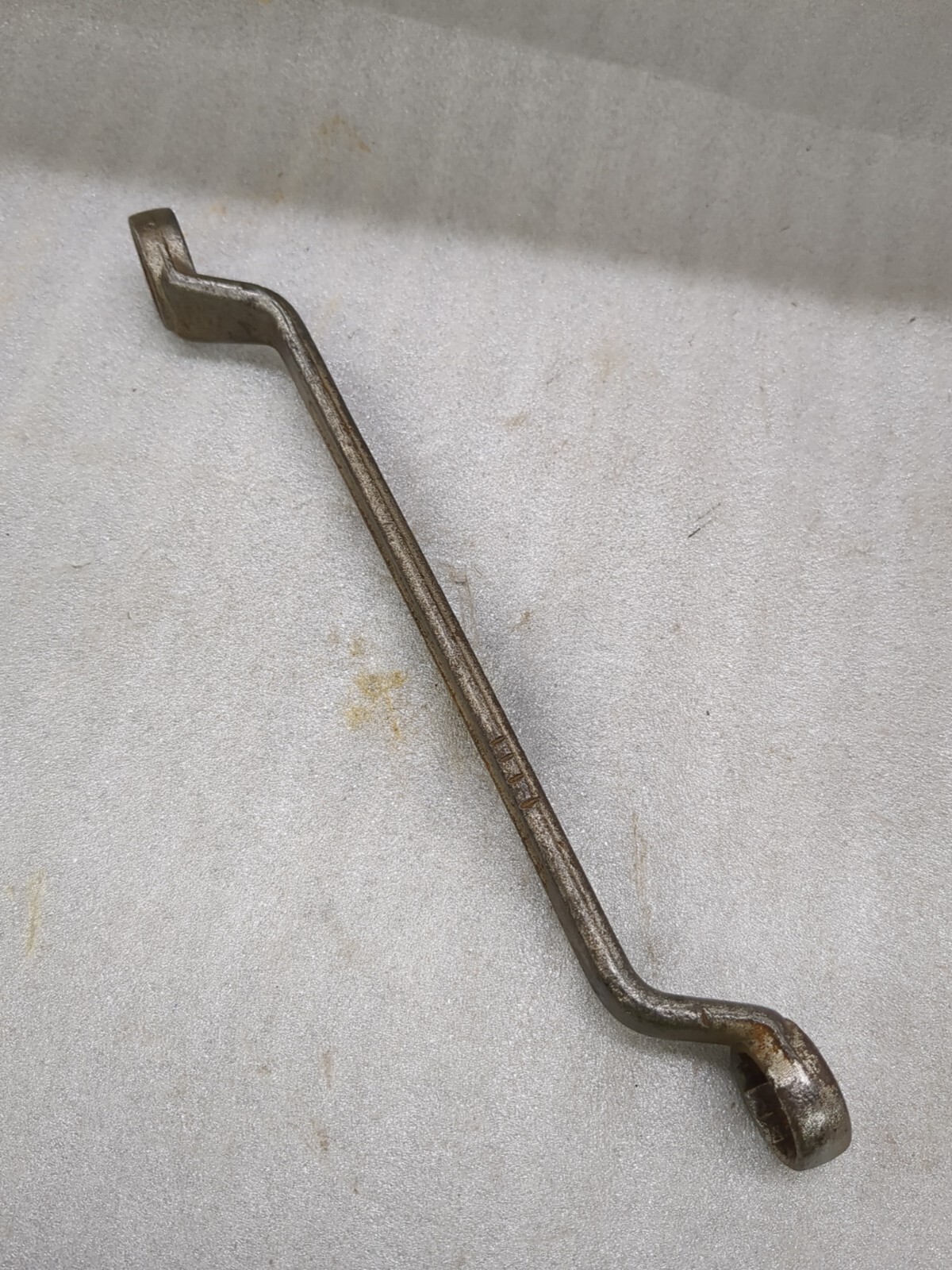 Tru-Fit 5/8″ x 11/16″ 12 Pt. Offset Box End Wrench USA