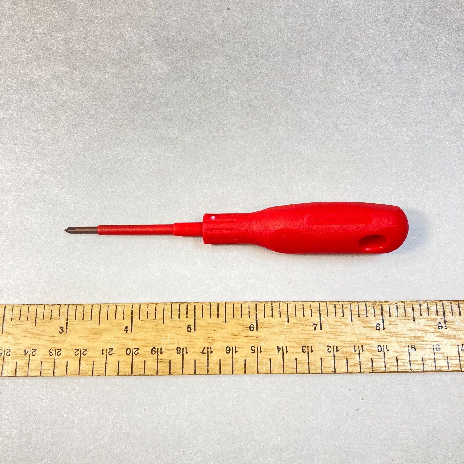 Williams Screwdriver 2 1/2 x #0 Phillips Insulated 1000V #WW173501 Germany