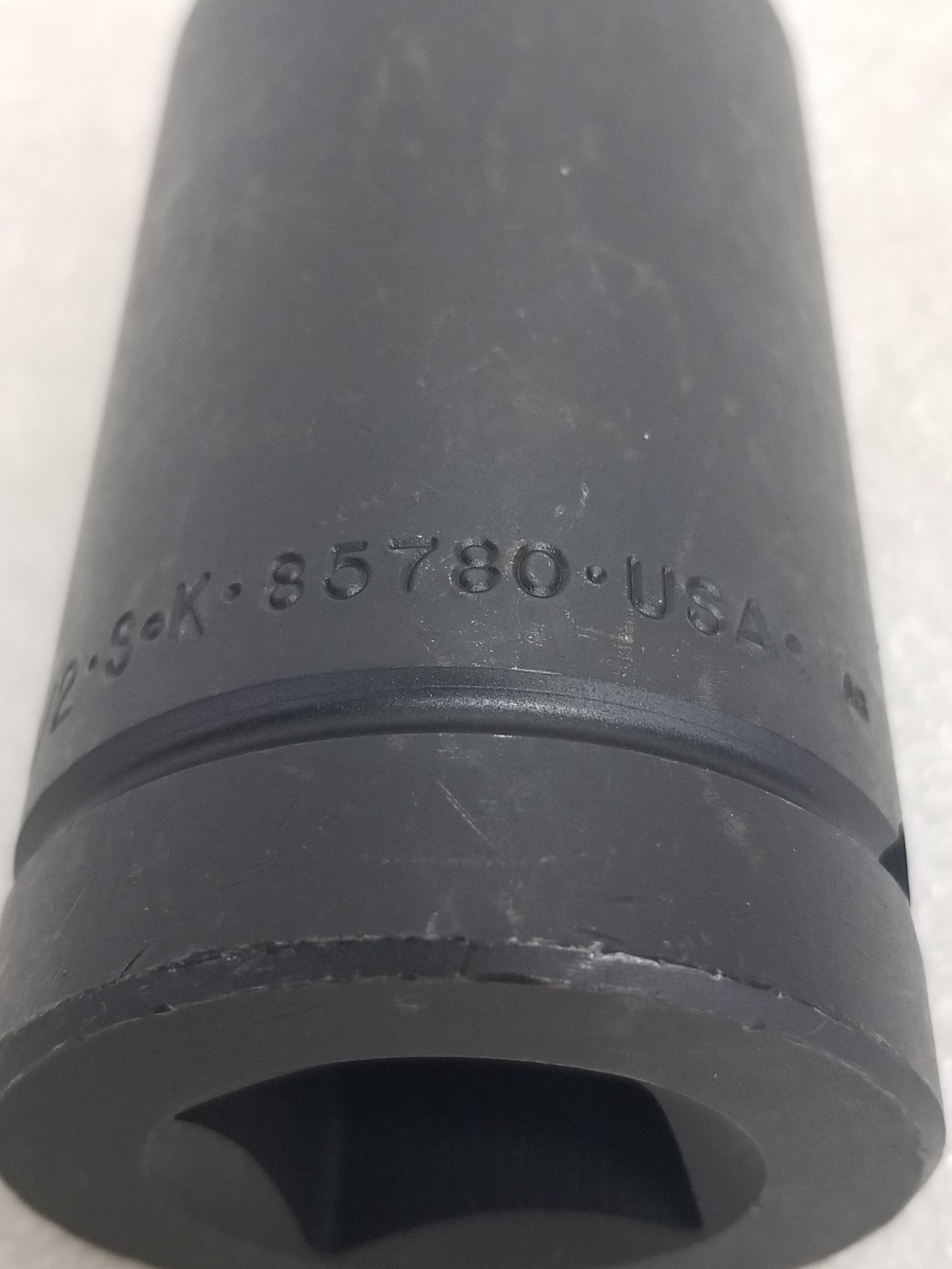 S-K 85780 Dual Budd wheel Impact Socket 1-in.Dr. 6-Pt 1-1/2″, 13/16″ Sq. USA
