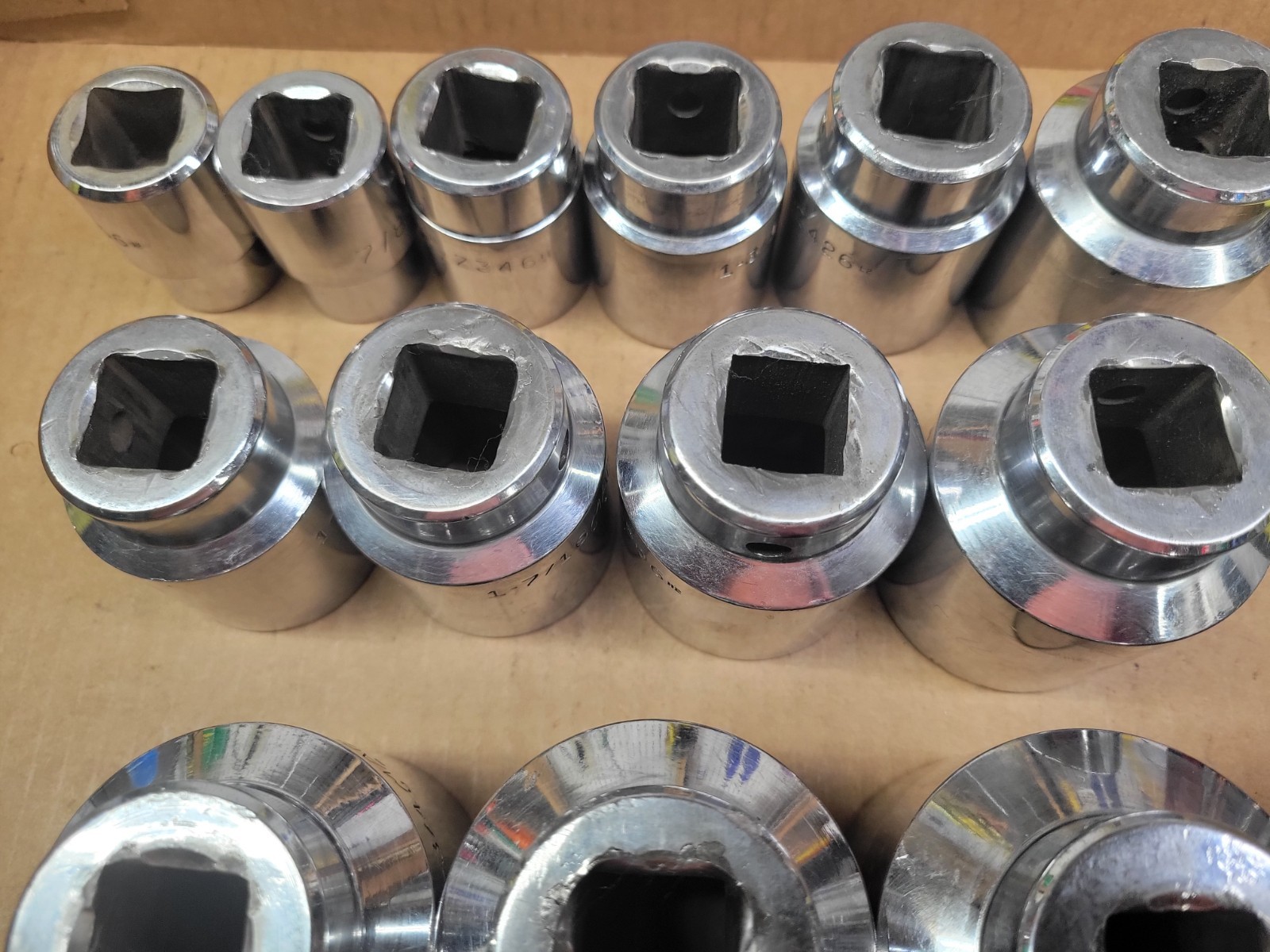 Mac Tools USA 3/4″ Drive 13-Piece Socket Set / Lot 13/16″ – 2″