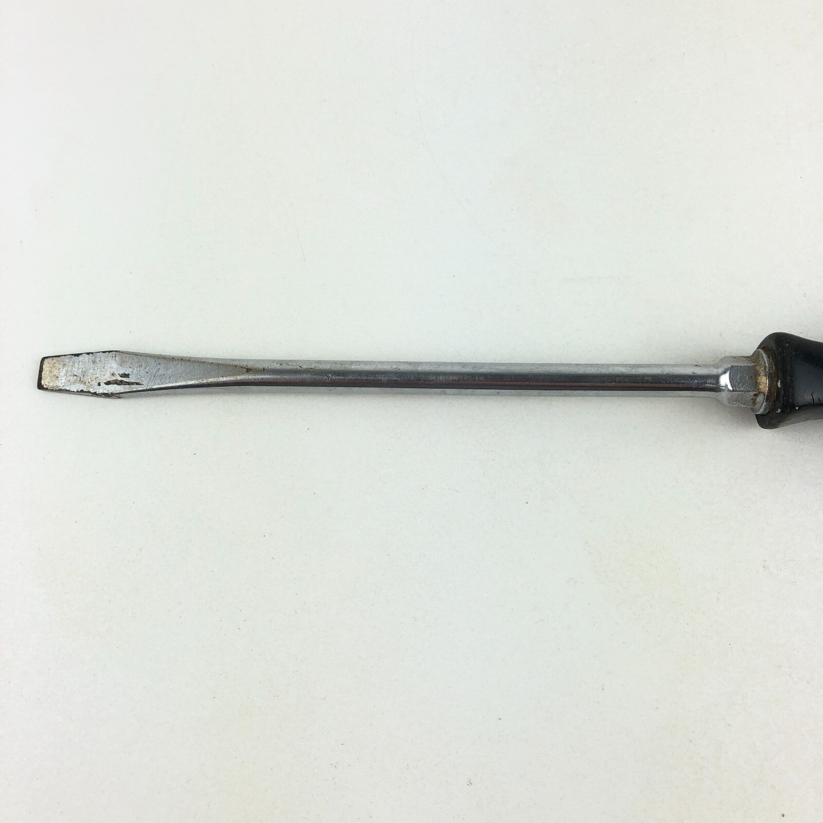 Vintage Snap On Tools Flat Slotted Screwdriver 3/8″ SSD8 Black Hard Handle 12.5”