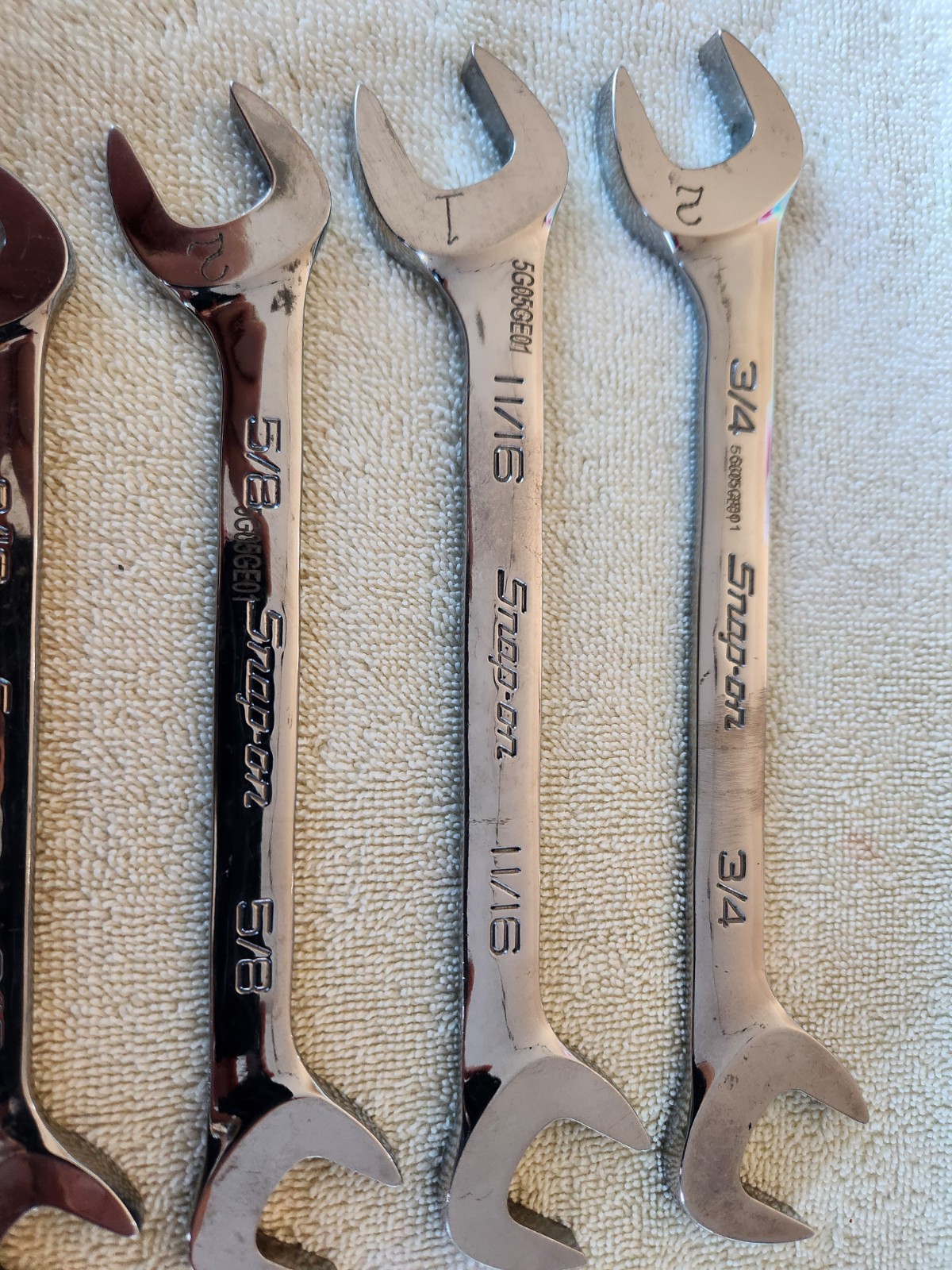 Snap On 7 Piece SAE Four-Way Angle Head Open-End Wrench Set VS807B