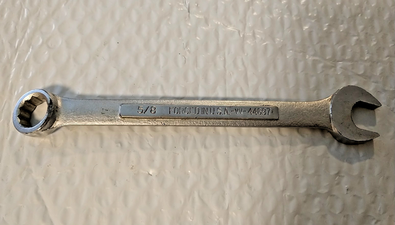 CRAFTSMAN TOOLS USA VV44697, 5/8″ COMBINATION WRENCH, 7.75″ LONG, 12 POINT.
