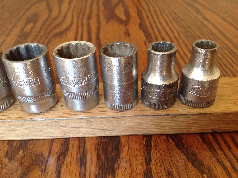 8 Vintage Matador Sockets 15/16″ To 3/8″ AF With 1/2″ Drive.