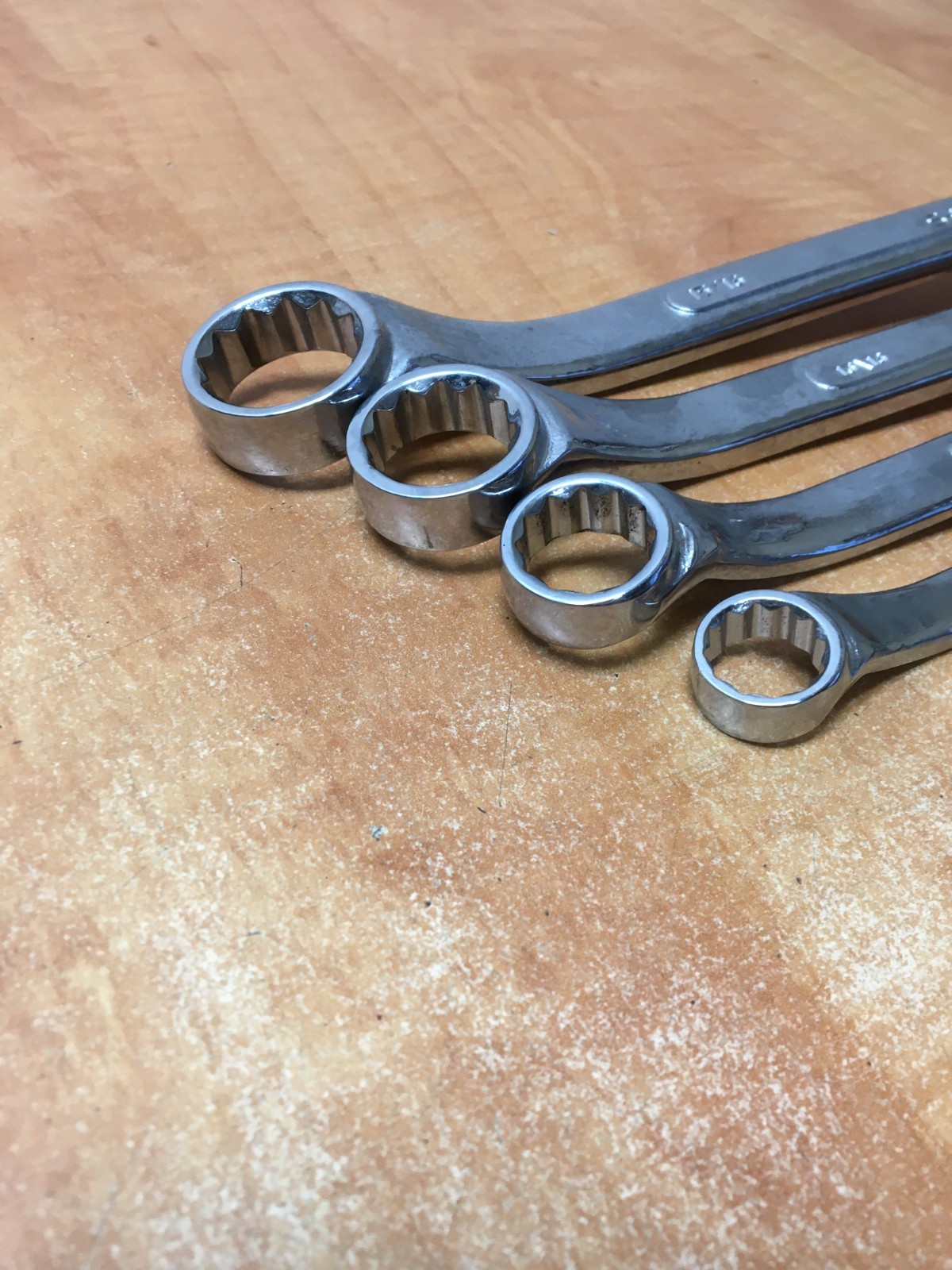 S-K USA 4 Piece SAE Offset Box End Wrench Set 9/16 To 1 In. B-1820 to B-3032