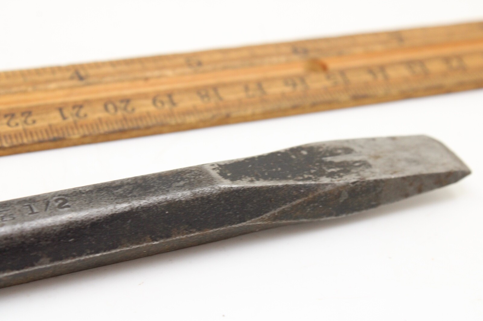 Mayhew 40 1/2″ x 6″ Cold Chisel USA