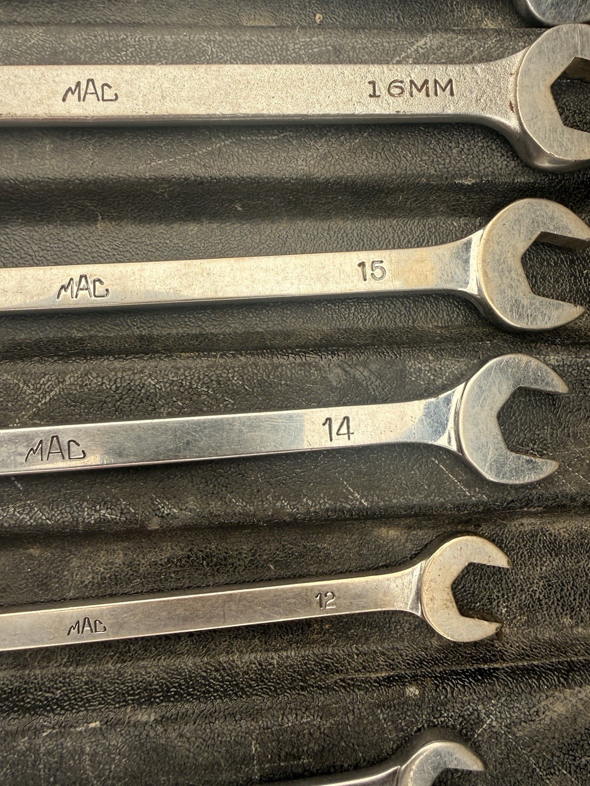 mac wrench set of 10 metric sizes 10mm to 19mm Missing 13mm