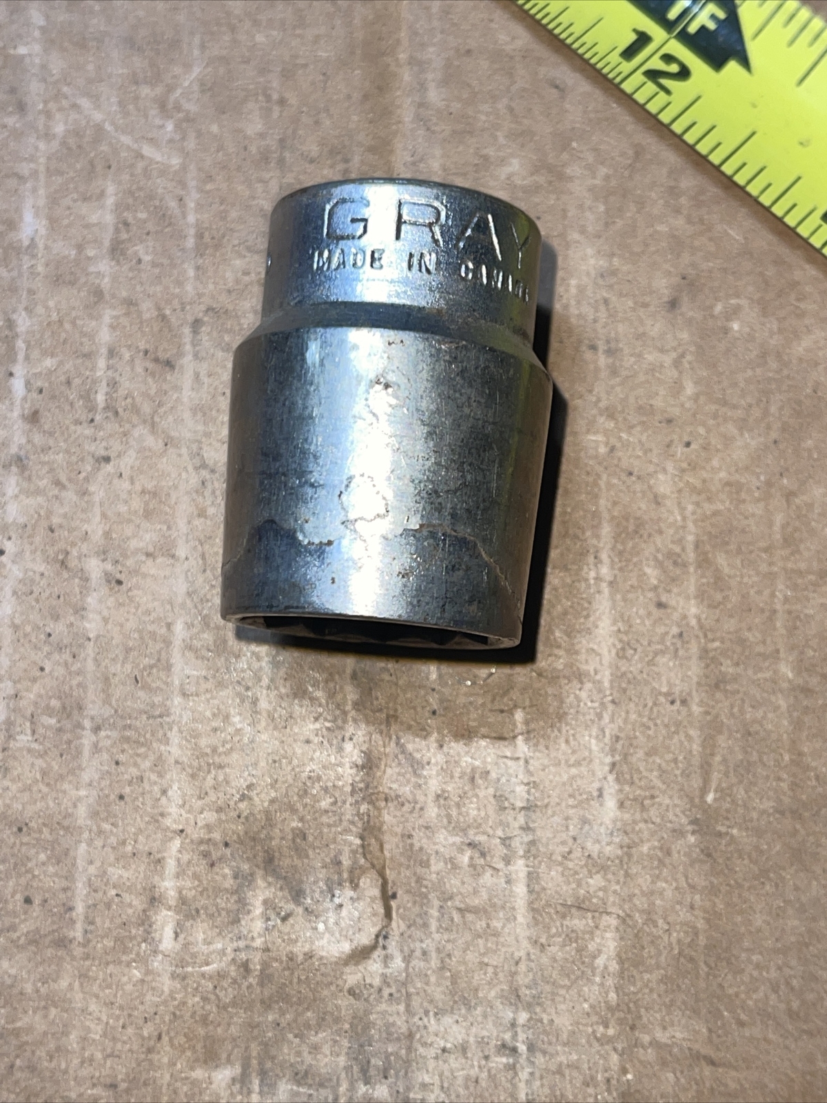 Gray Canada D425 25/32 In SAE 1/2” Drive 12 Point Socket Vintage