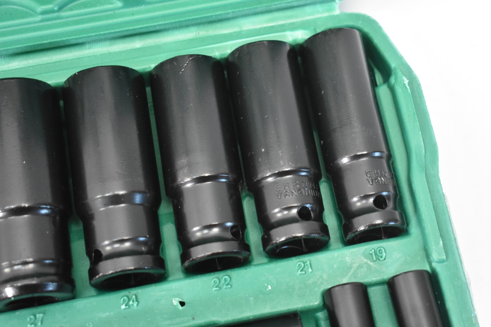 15 Piece Deep Socket Set CR-V Metric Sizes 8mm To 32mm Tool Kit Pack Assorted