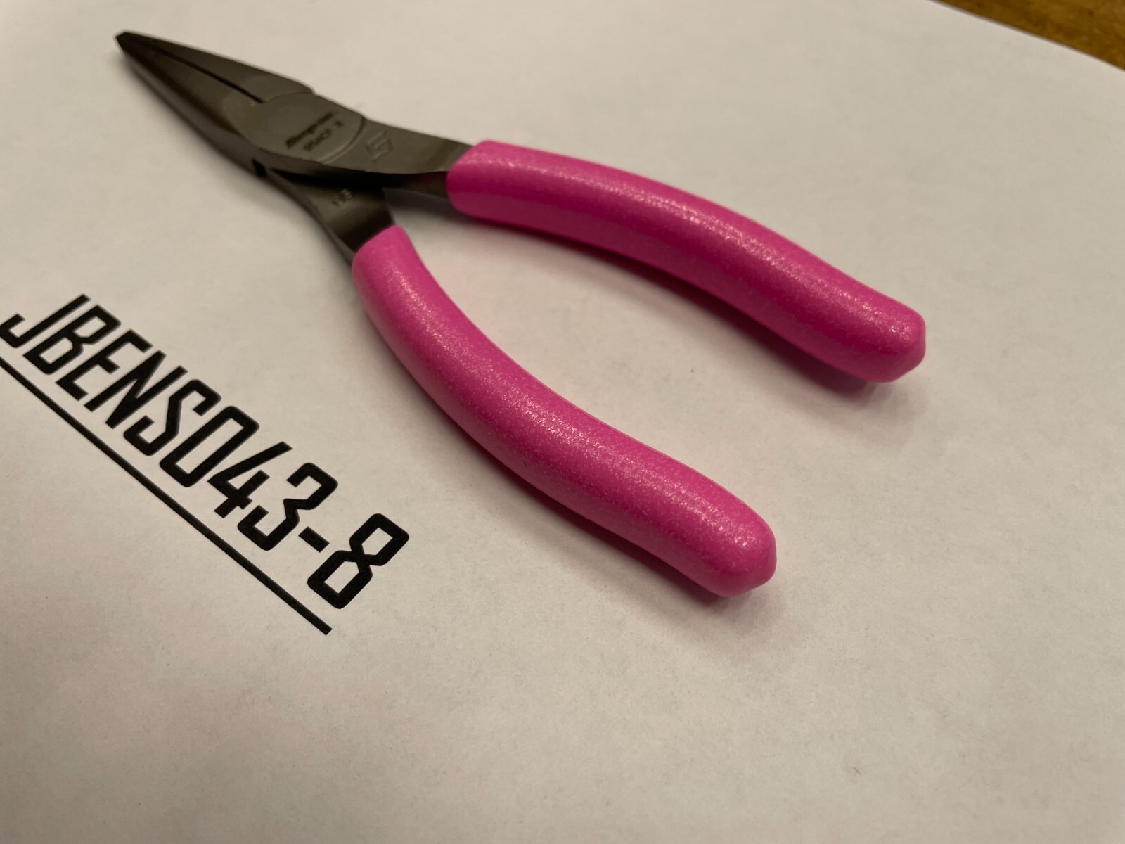 Snap-on Tools USA NEW PINK 6″ Soft Grip Needle Nose Pliers 95ACFP