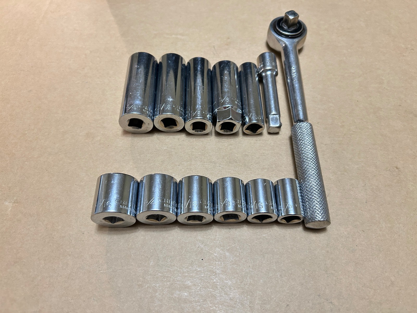 13 – Craftsman-Sears, 3/8″ Ratchet Wrench, 6 Standard 12-pt/ 5 deep Sockets-6pt
