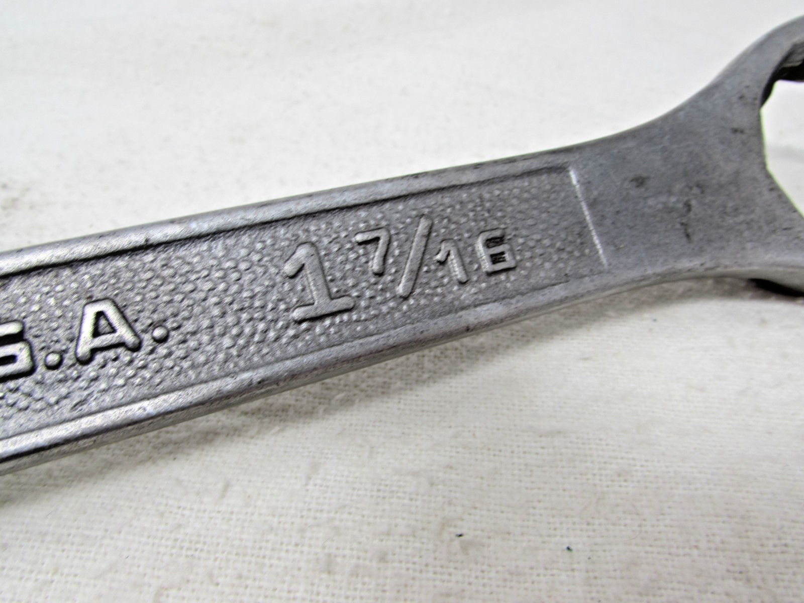 Vintage Plomb Plvmb 1 7/16 Inch Pebble Finish 1246 19-Inch-Long Combo Wrench