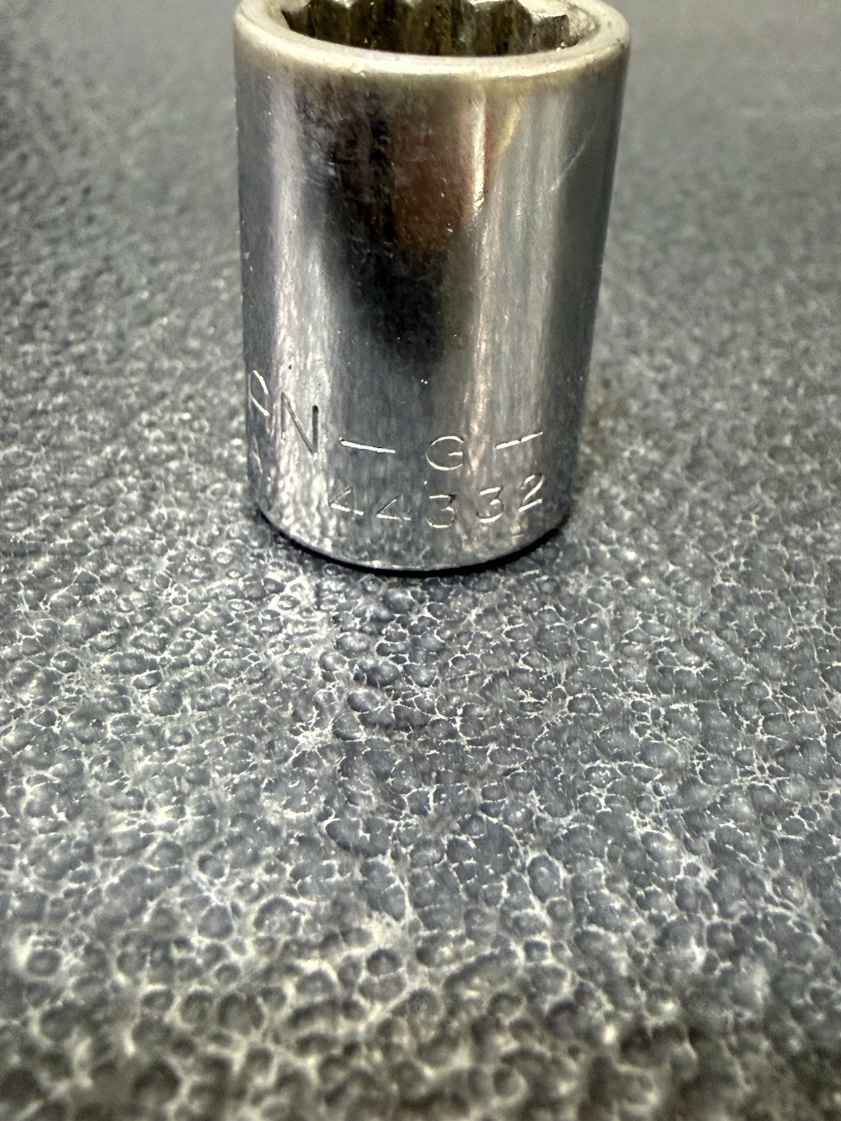 Vtg 7/16″ Craftsman G-Series Part 44332 – 3/8″ Drive 12-Point Socket USA Made