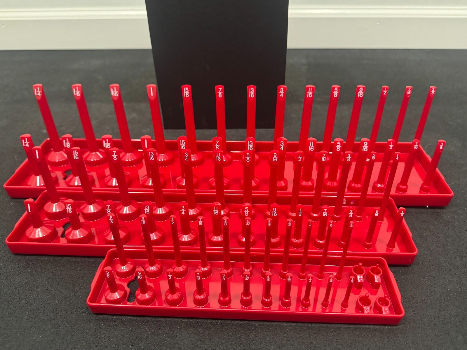 US General socket trays (mm & sae) Red (SAE) – Black (MM)