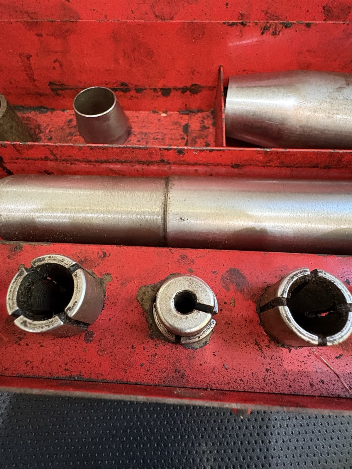 Snap On Tools USA Clutch Alignment Set A37-26 in Metal Case.See details