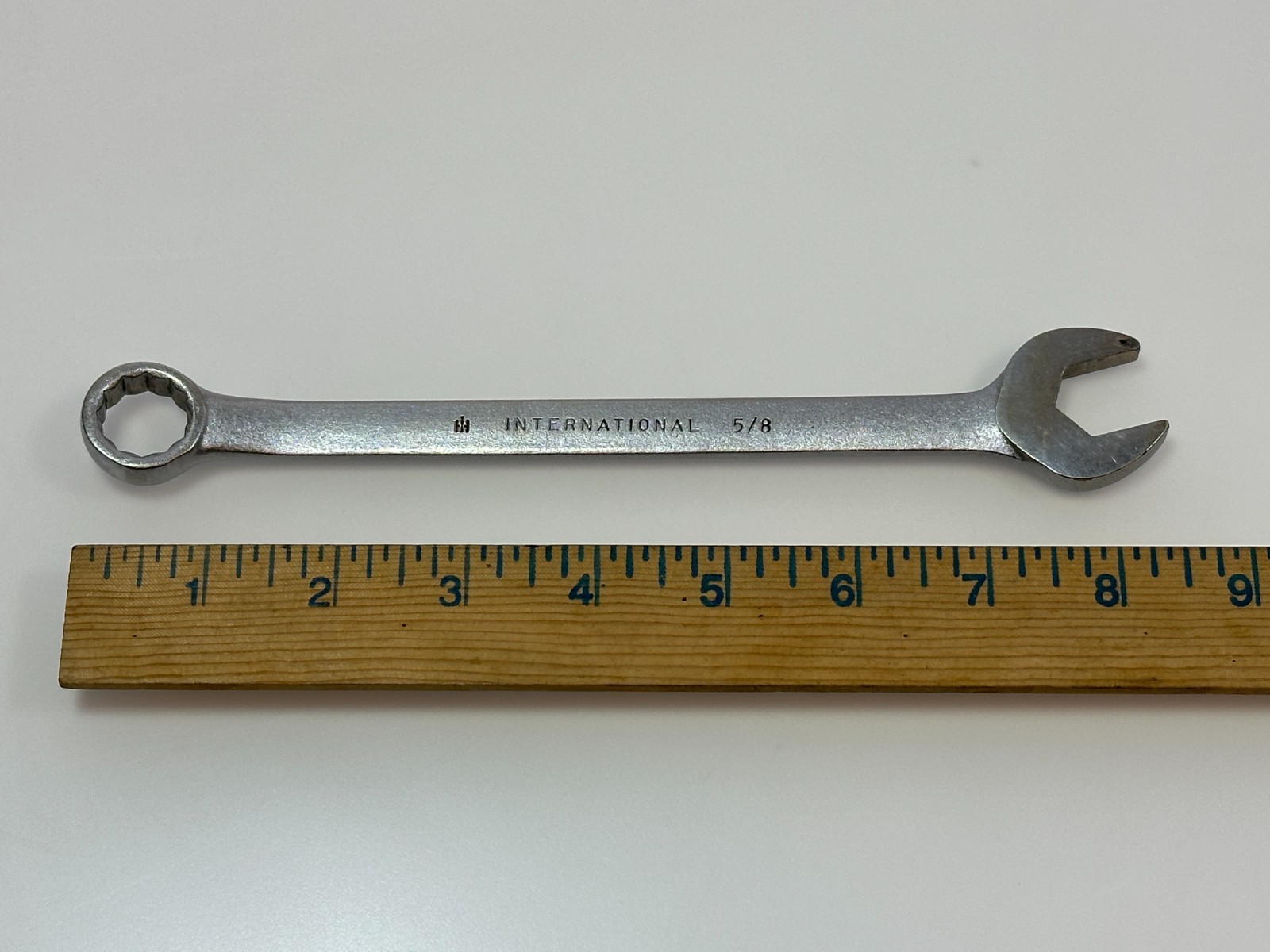 International Harvester IH USA 999439R1 SAE 5/8” Combination Wrench 12 Point