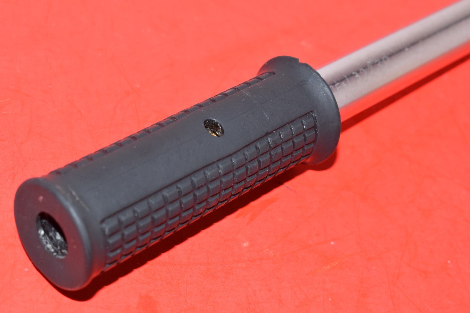 Snap-On 3/8” Drive SAE Interchangeable Head 100 In Lb Preset Torque Wrench