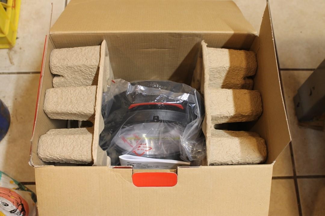 Snap-on CTFL9050 18V 2700 Lumens Cordless Work Light – Black NEW ^