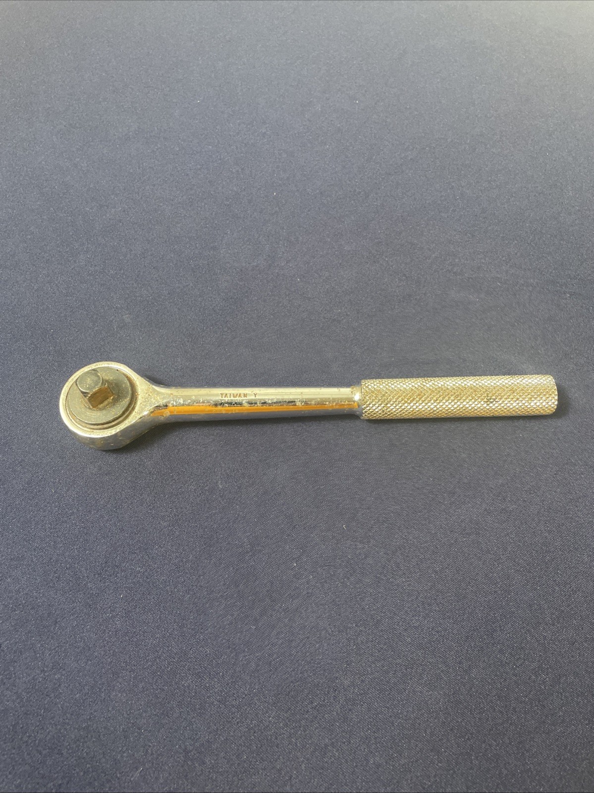 Vintage Sears 7.75″ Long Ratchet 3/8″ Drive Round Head Knurled Handle 43786