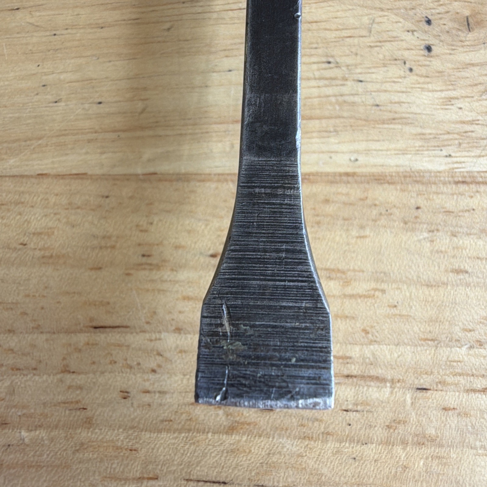 Snap On Tools 8″ Long Curved Tip Pry Bar Black Hard Handle SPB8A USA