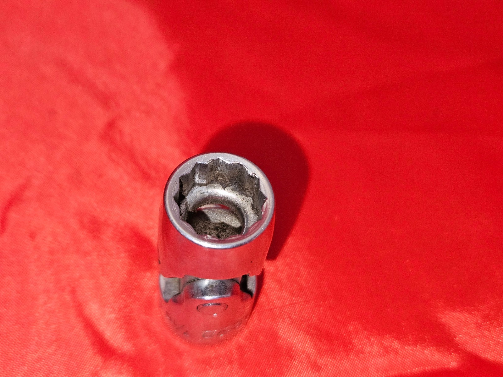 Snap-on FVU14 3/8″ Drive 7/16″ 12 Point Shallow Universal Swivel Socket USA D4