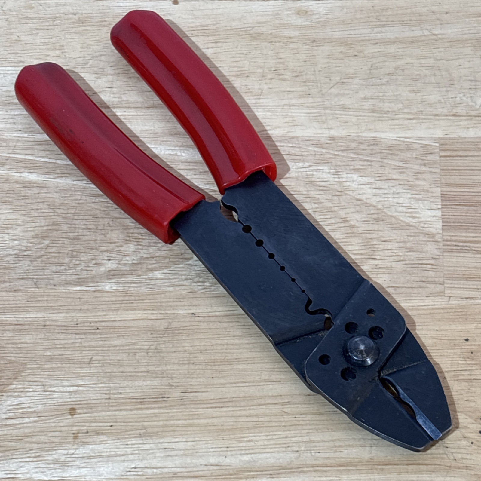 Dayton 8″ Wire Cable Stripper Cutter Crimper Pliers Red Handle 4x136a Vtg USA