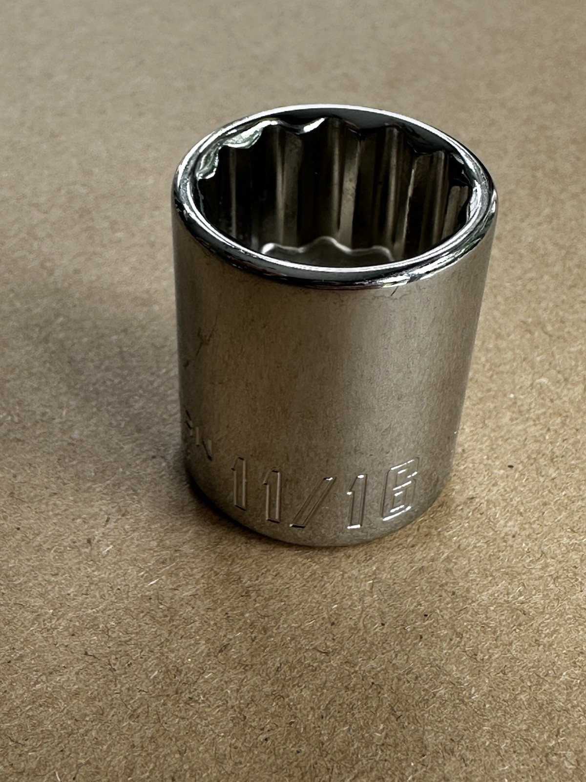 Craftsman 11/16″ Socket 3/8dr 12pt CMMT44336. 0207