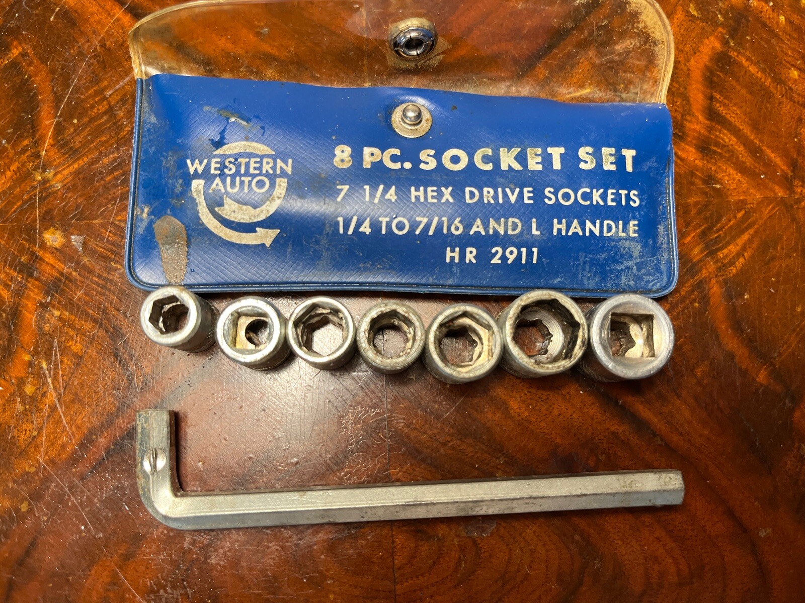 Vintage Western Auto 8 PC Socket Set 7 1/4 Hex Drive Sockets 1/4 To 7/16 HR2911