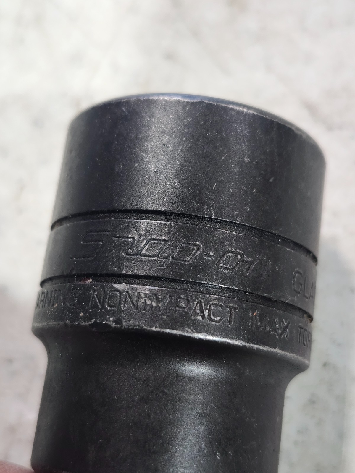 Snap-on Tools USA 3/4″ – 1/2″ Drive Reducer Extension Adapter Socket GLAS1F