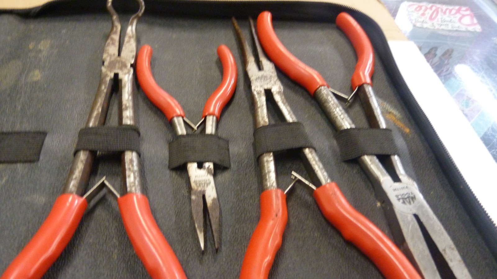 Mac Tools 9Pc Combination Pliers Set WITH CASE.