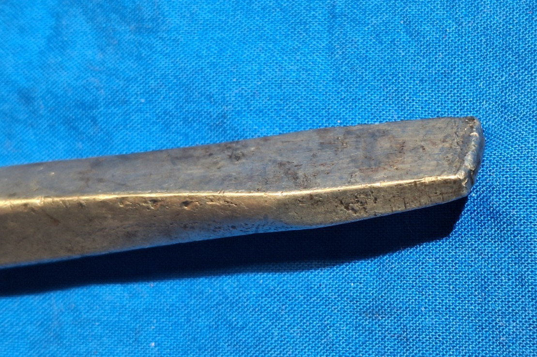Vintage Mac Tools PL18 red and yellow handle striking pry bar 21″ long