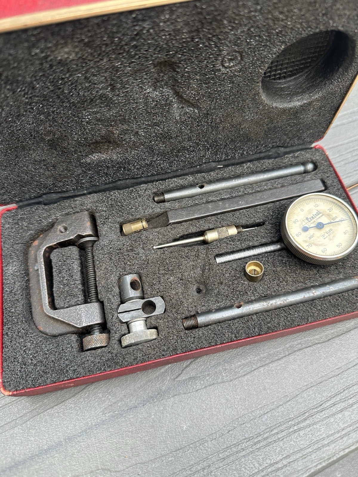 CENTRAL TOOLS No. 200 –  DIAL INDICATOR MEASURING SET W/CASE *MINT*