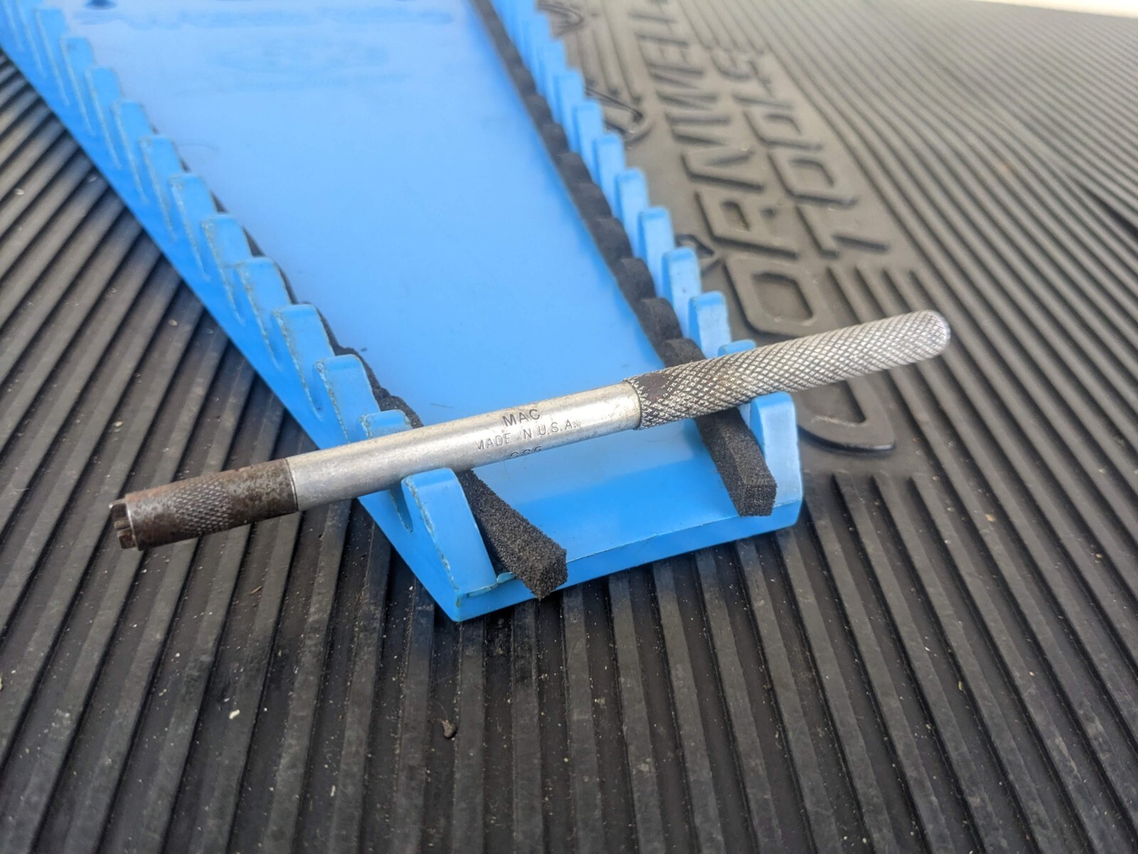 #ay975 Vintage Mac Tools SS5 Screw Starter