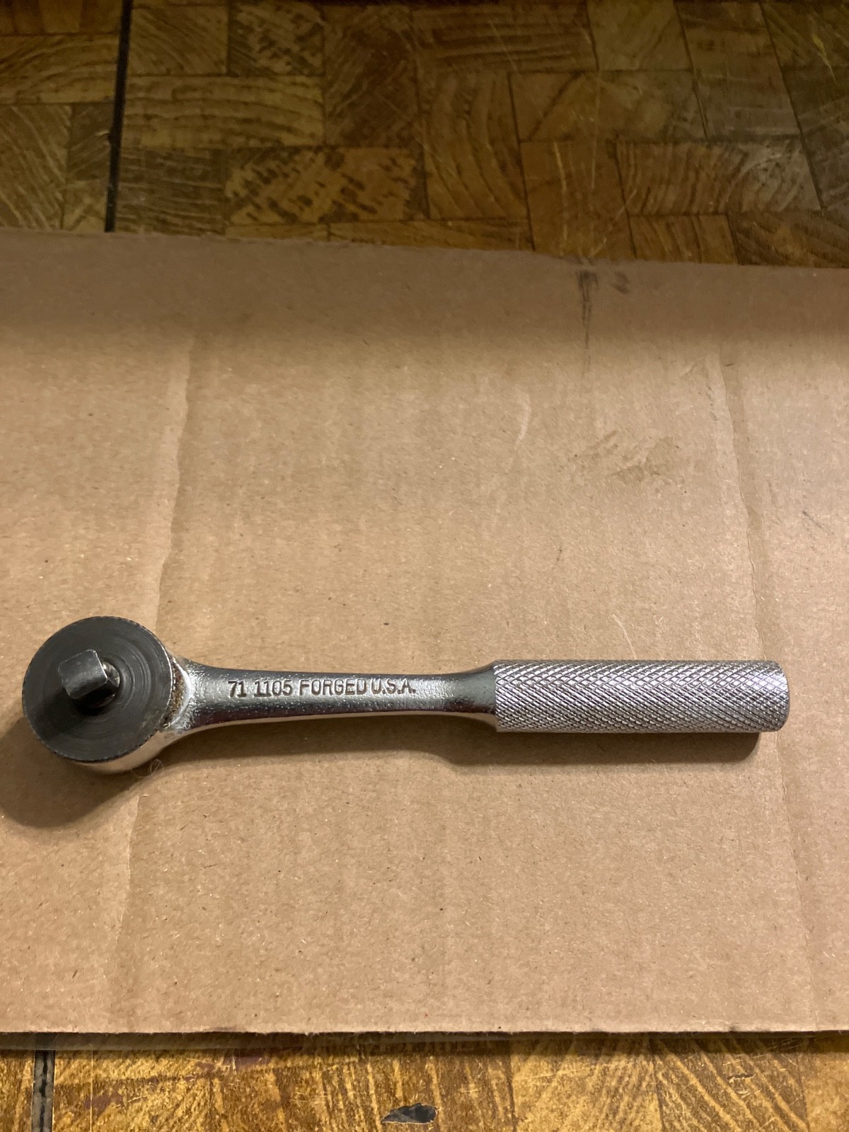 Vintage Easco 1/4 Ratchet 711106 length 5-1/4 in