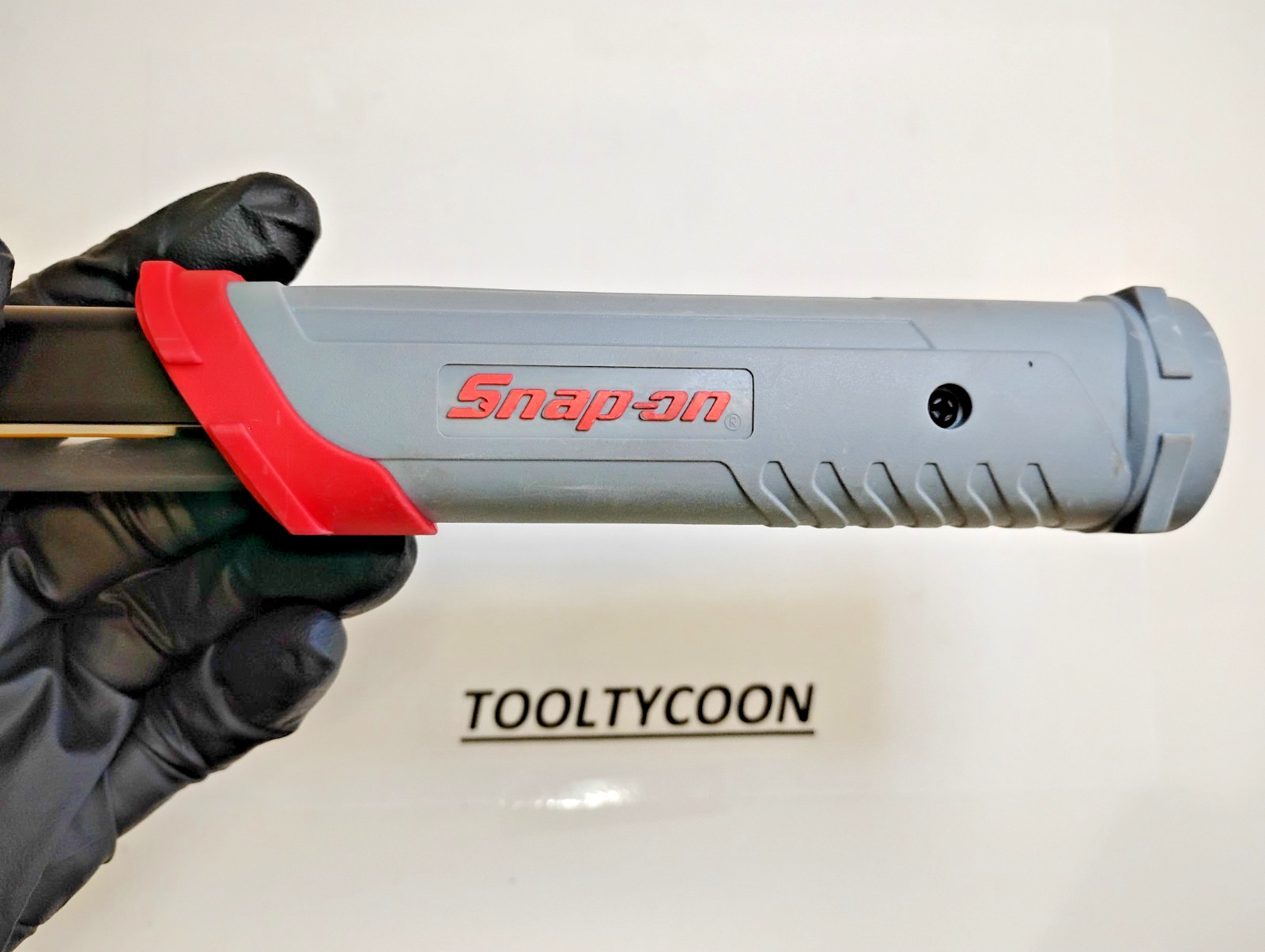 Snap-On Tools ECFBAR300TRU NEW Rechargeable Shop LIGHT RED & GREY *NO CHARGER*