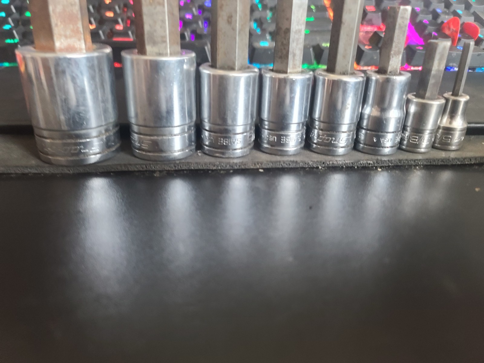 Snap On 8pc SAE HEX HEAD SET 1/2 DR AND 3/8 DR 1 FALLS OUT