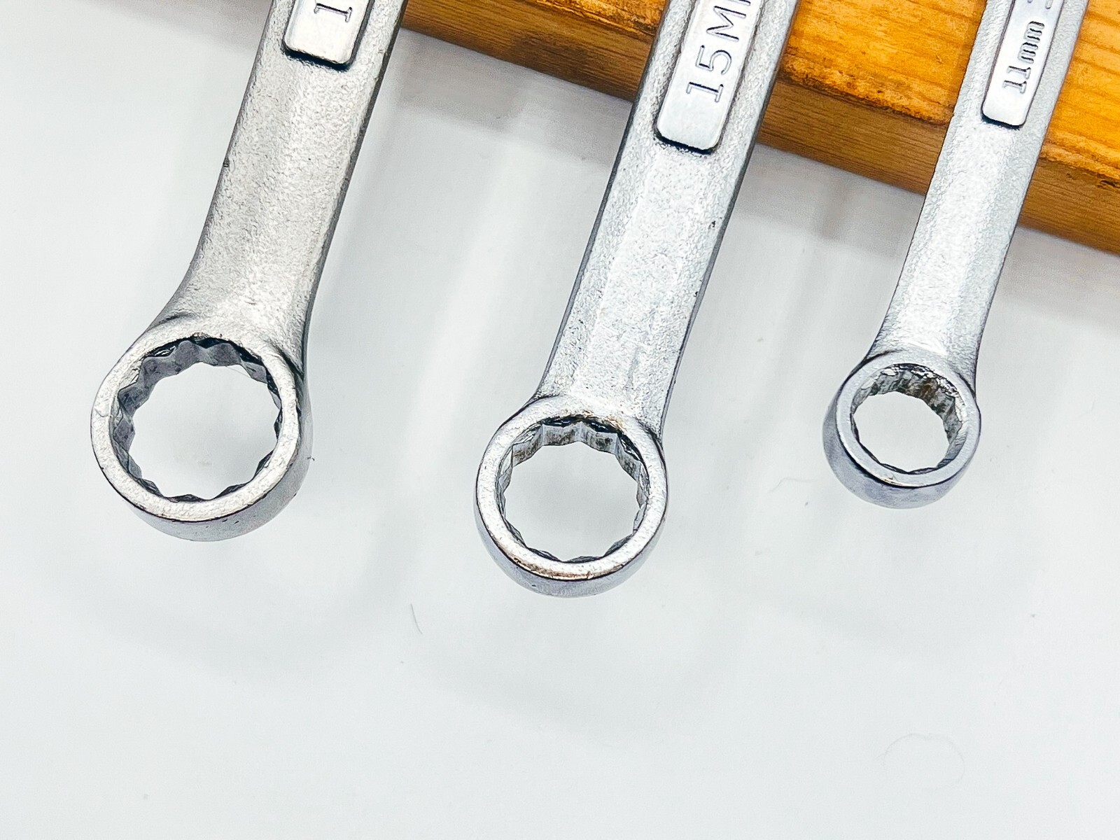 Craftsman 3-Pc 12-Point Metriic Combination Wrench Set – 11mm, 15mm, 17mm