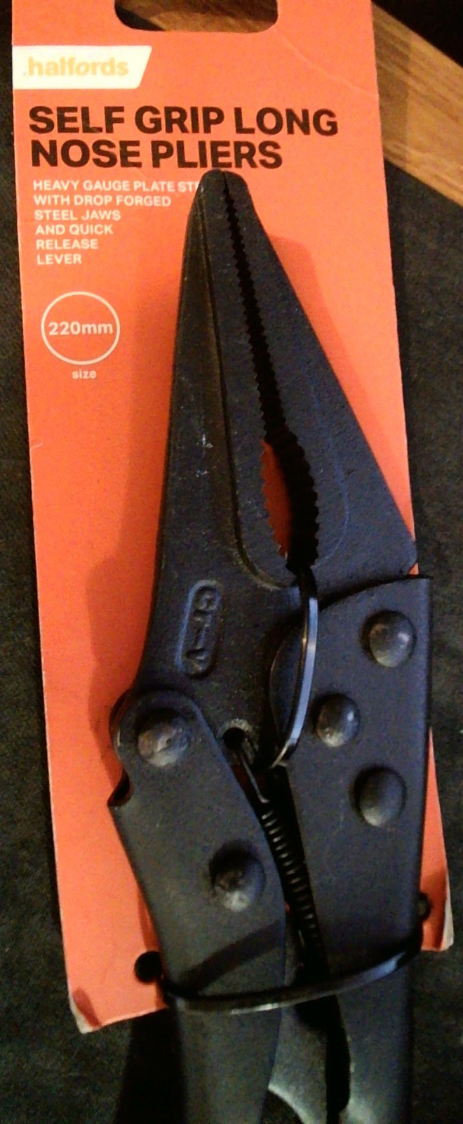 Halfords Self Grip Long Nose Pliers. 220mm long. 70mm Jaw Opening. Adj screw.
