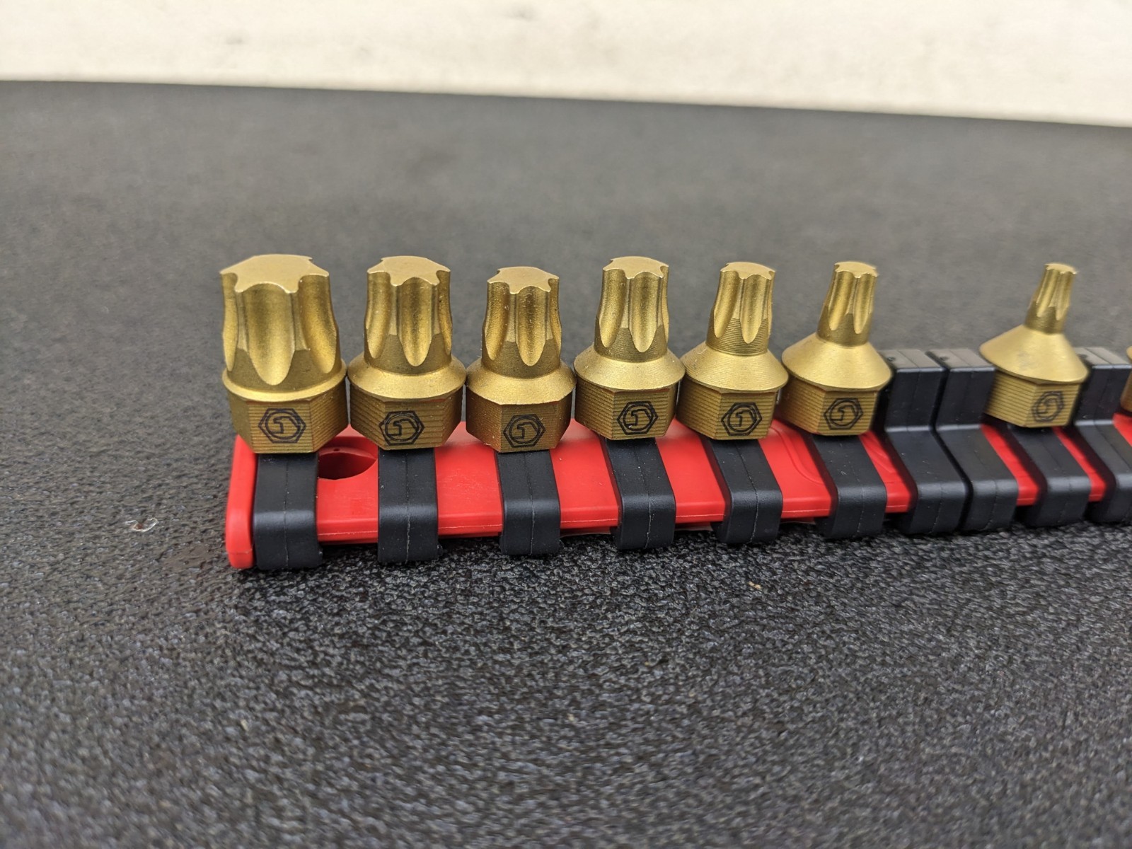 #bp130 Matco Tools SA1PTX11RB Torx Gold Color 1/4” Drive Super Stubby Socket Set