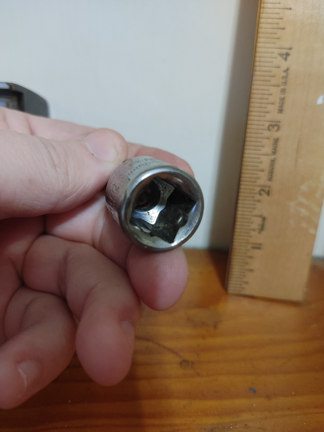 PB6 – Craftsman 44232 S-AD 10mm 12 Pt 1/2 Drive Socket