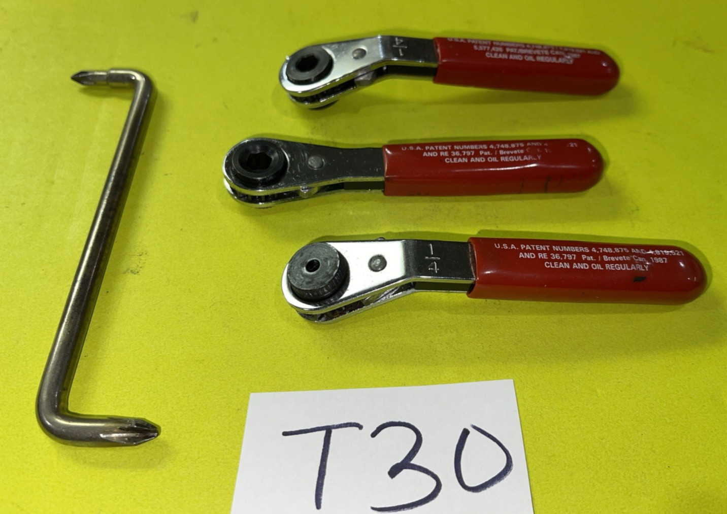 MAC TOOLS 3 PIECE 1/4 HEX BIT THUMB WHEEL RATCHETING WRENCH & OFFSET SCREWDRIVER