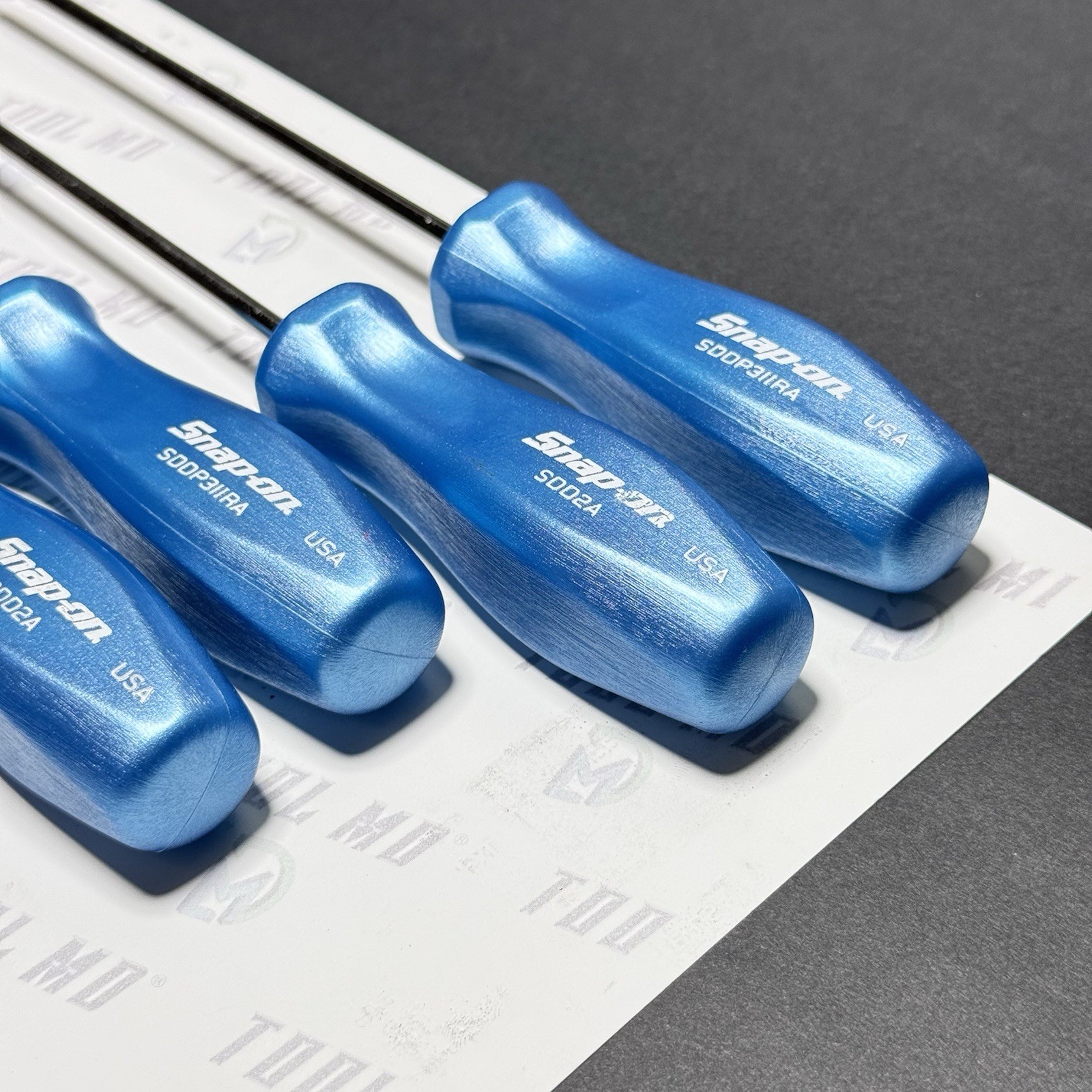 Snap-on Tools USA RARE Custom 4pc PEARL BLUE Hard Handle Cabinet Screwdriver Set