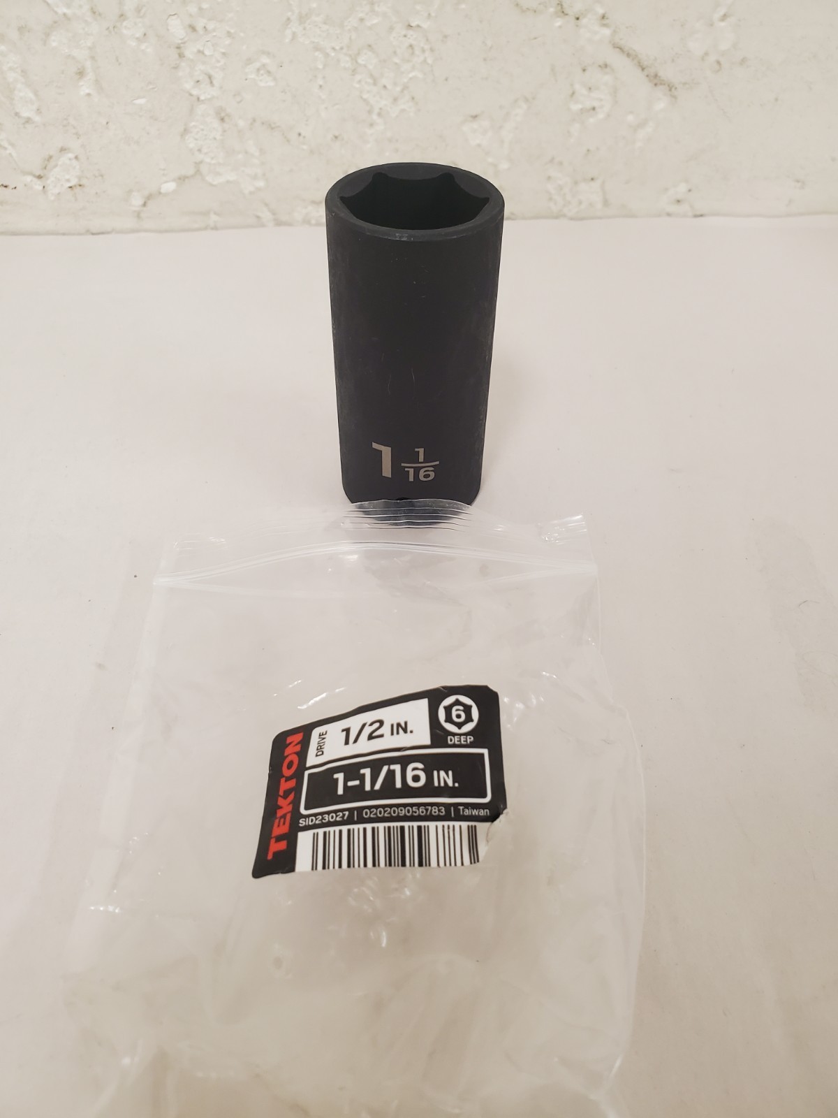 *Lot of 3* TEKTON 1/2 in. Drive 6-Point Impact Sockets – 15/16″, 1-1/16″, 1-1/8″