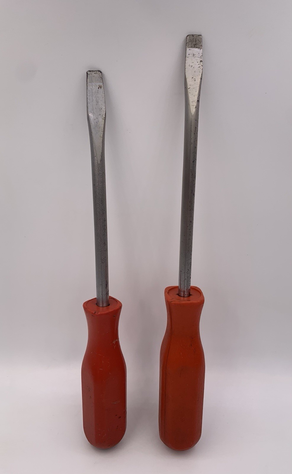 MAC TOOLS 2pc SCREWDRIVERS -RED- HARD HANDLES *USA* #PJR6AR, and #PJR6A