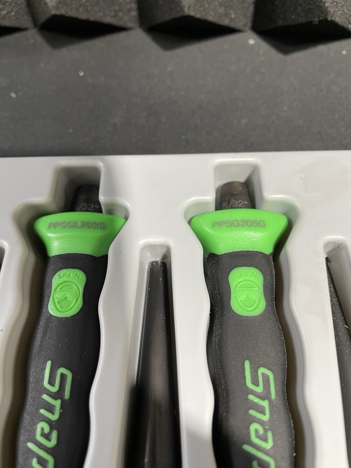 Snap-on PPCSGL714G 14pc Green Soft Grip Punch Chisel Set Open Box