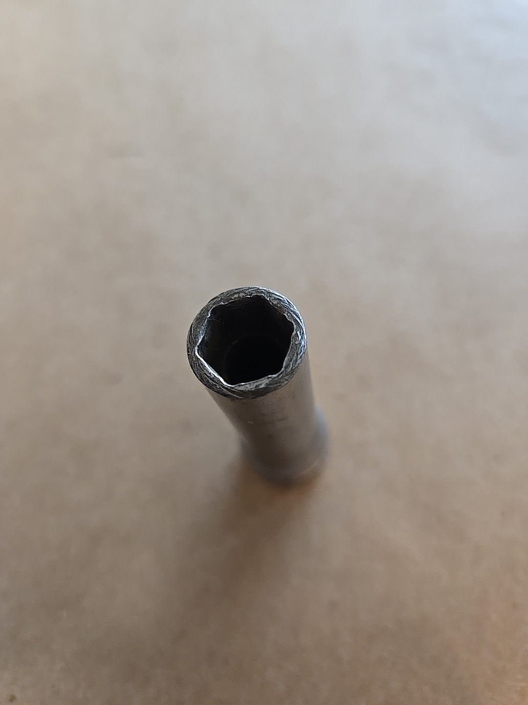 Snap On 3/8″ Drive 3/8″ 6PT SAE Deep Chrome Socket Worn SFS121