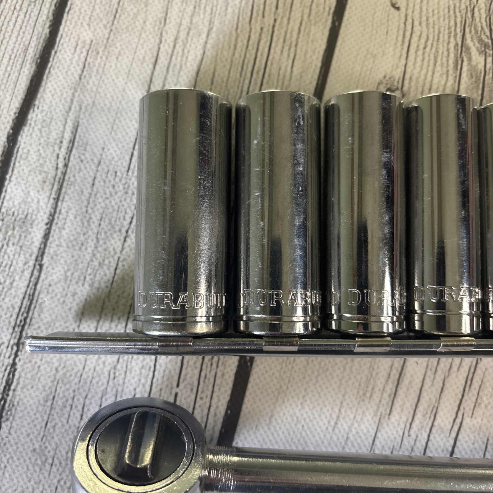 Durabuilt Chrome 3/8 Drive Ratchet, 6 Point Deep Sockets Metric 9mm- 19mm Set.