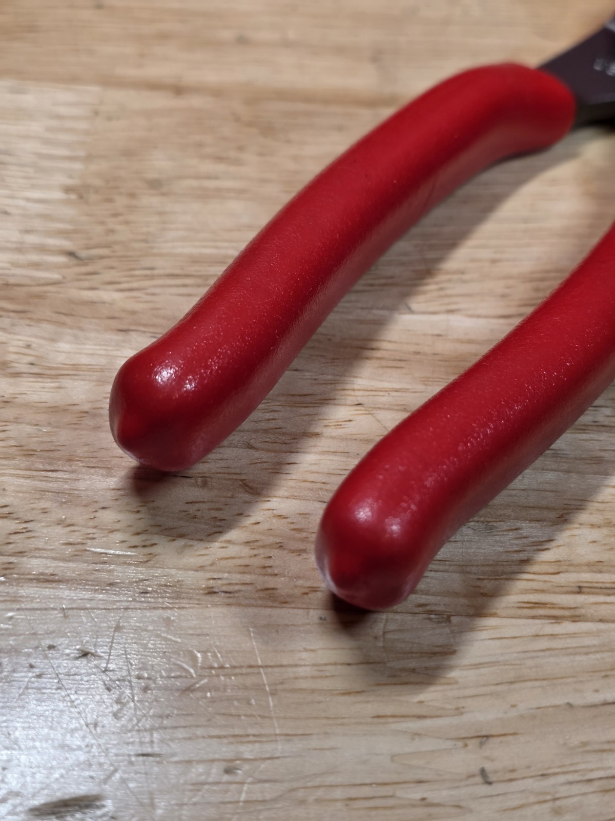 Snap-on Tools NICE LN47ACF 9″ Talon Grip Long Nose Slip Joint Pliers USA Red